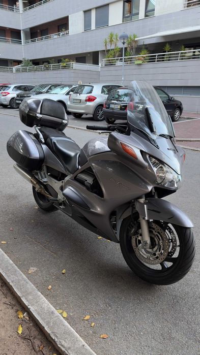Mota Honda ST 1300 Pan European