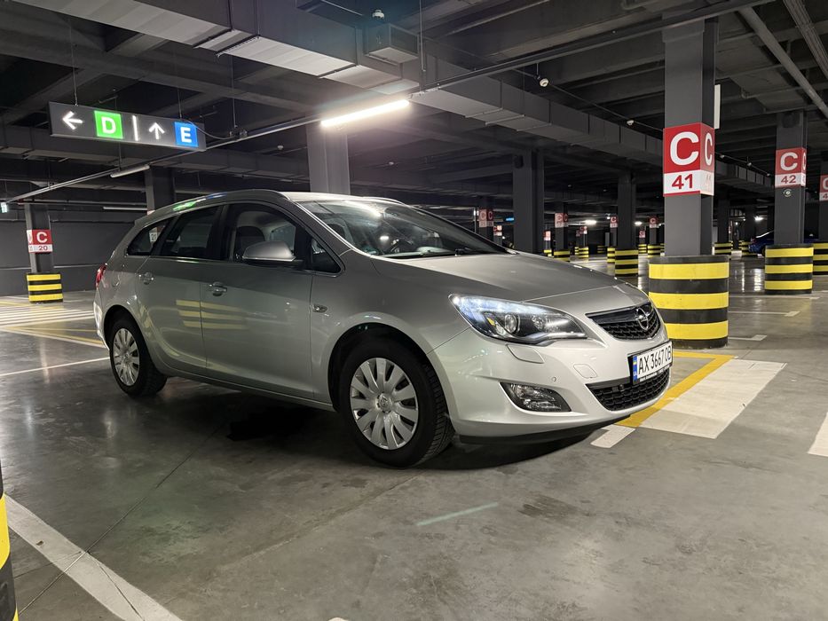 Opel astra рідна фарба