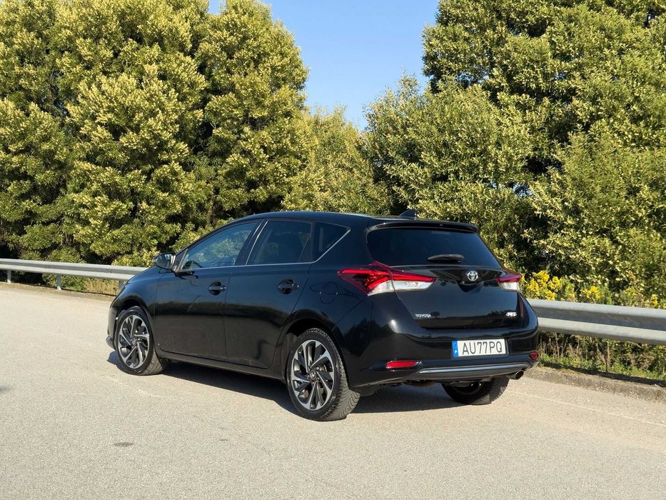 Toyota Auris 1.2T Comfort +P.Sport +NAV