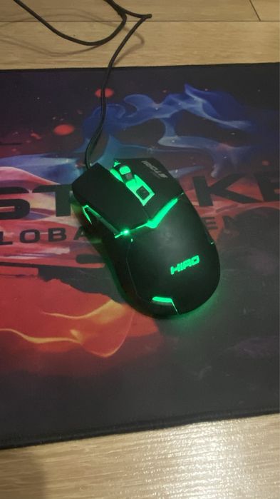 Подставка під ноутбук,коврик і мишка