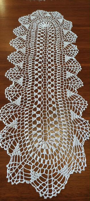 Serweta na stół lub ławę o wymiarach 70/26