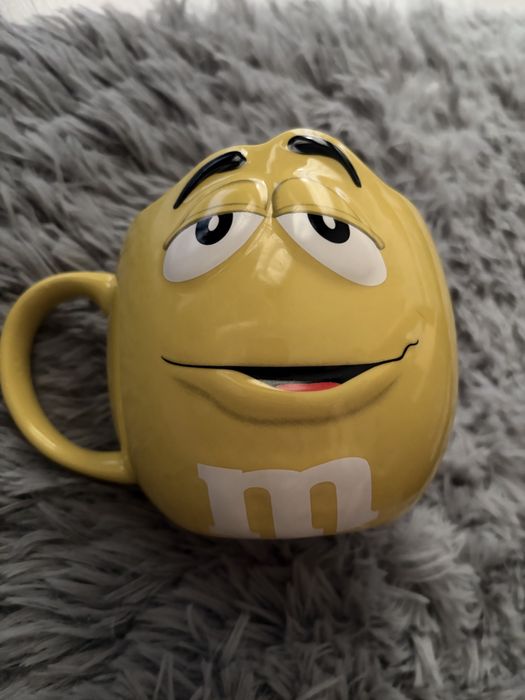 Duży, żółty kubek M&M’s kolekcjonerski