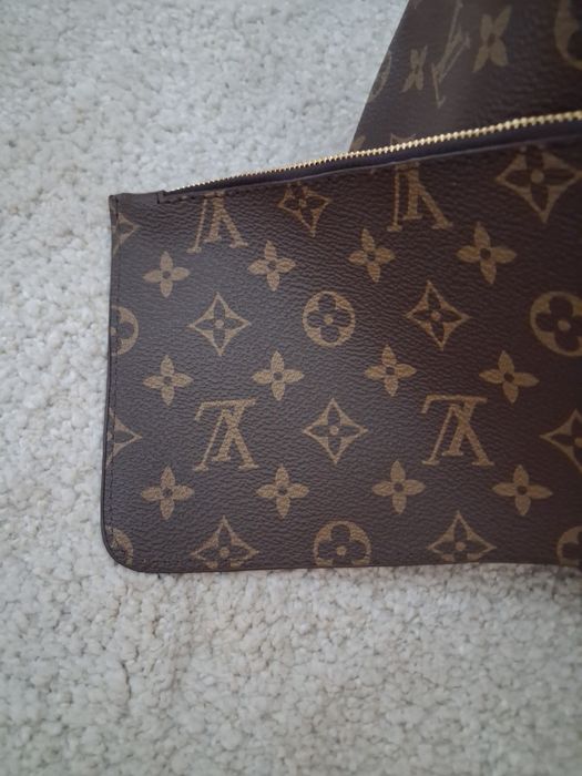 Mala padrão Louis Vuitton