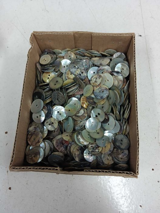 Botões made pérola dois tamanhos