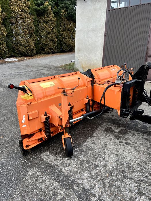 Pług do odśnieżania PRONAR – stan bardzo dobry