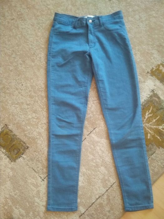 Spodnie jeansowe damskie Cropp 36