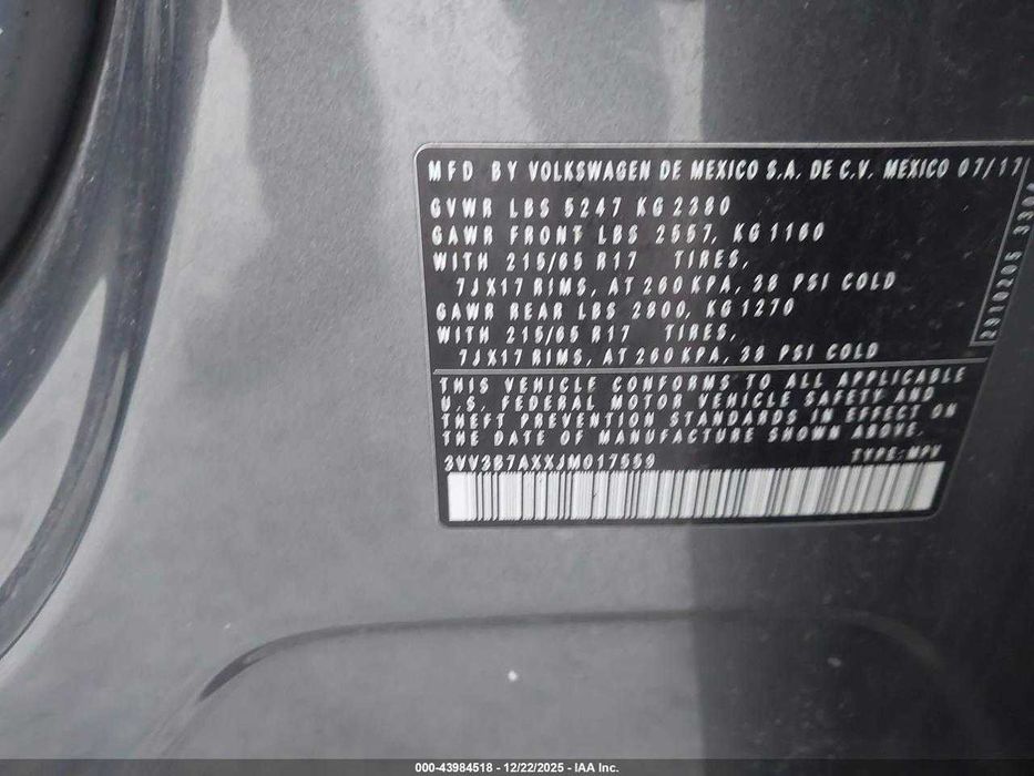 VOLKSWAGEN Tiguan SE, 2017