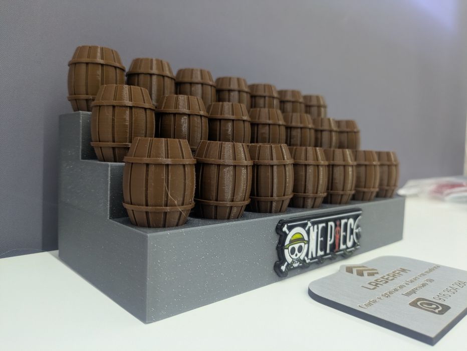 Expositor coleção One piece Kinder