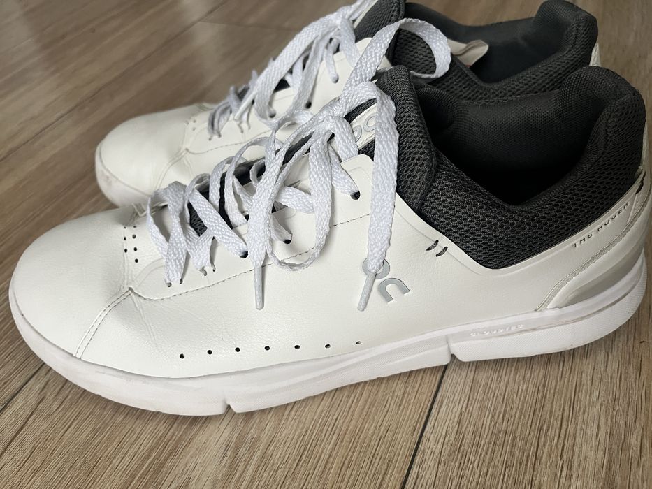 Sneakersy On Cloud The Roger r. 46