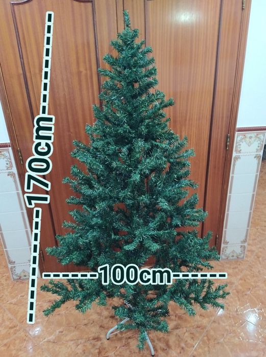 Árvore de Natal verde casa quarto apartamento vivenda escritório gabinete carro cozinha.