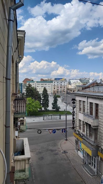 Продам квартиру в Центре города !