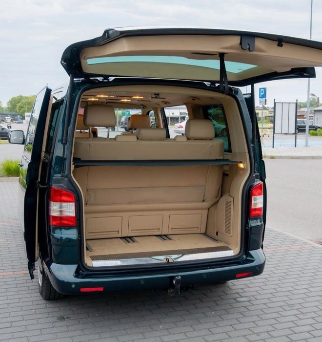 Volkswagen Multivan T5 Highline 2.5 TDI 174 KM