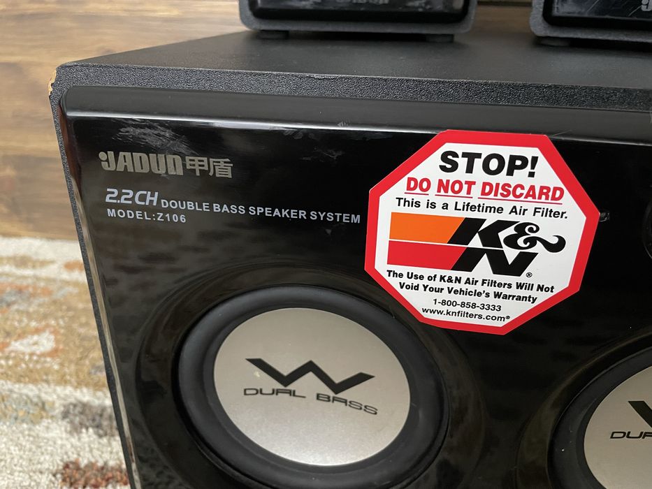 Sistema de som duplo bass