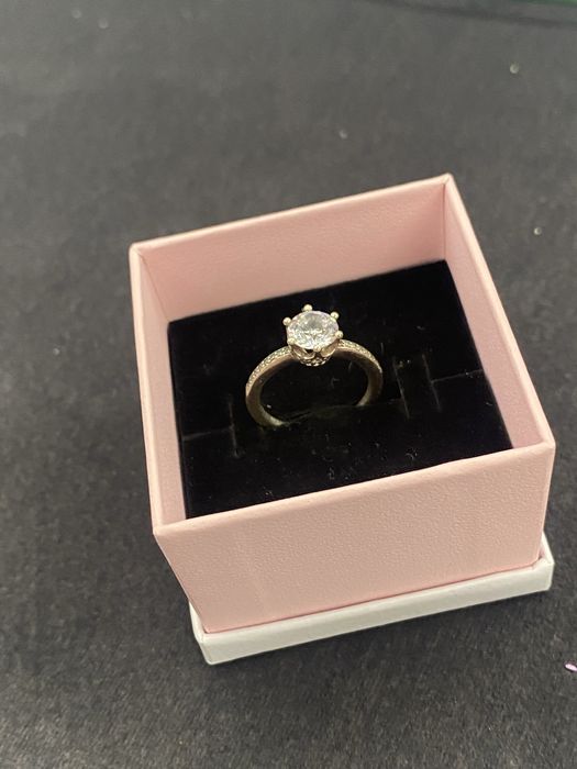 Pierścionek pandora korona