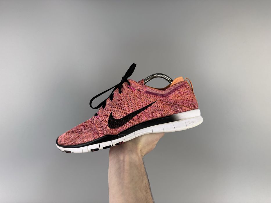 Розмір 41 26 см Бігові кросівки Nike Free TR Flyknit