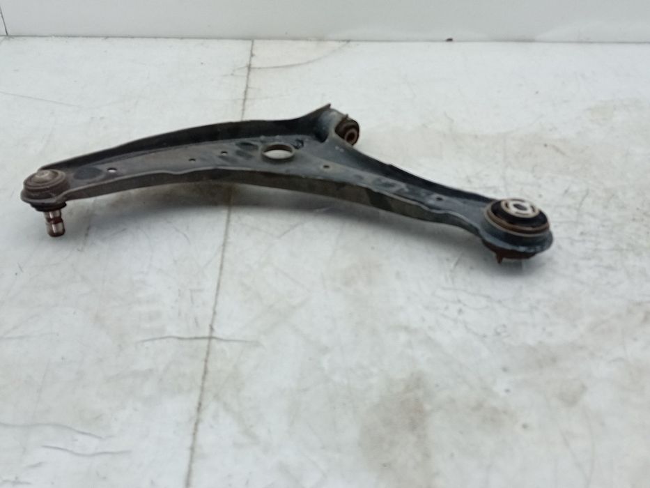 Braço de suspensão frente direito FORD Fiesta VII (HJ, HF)