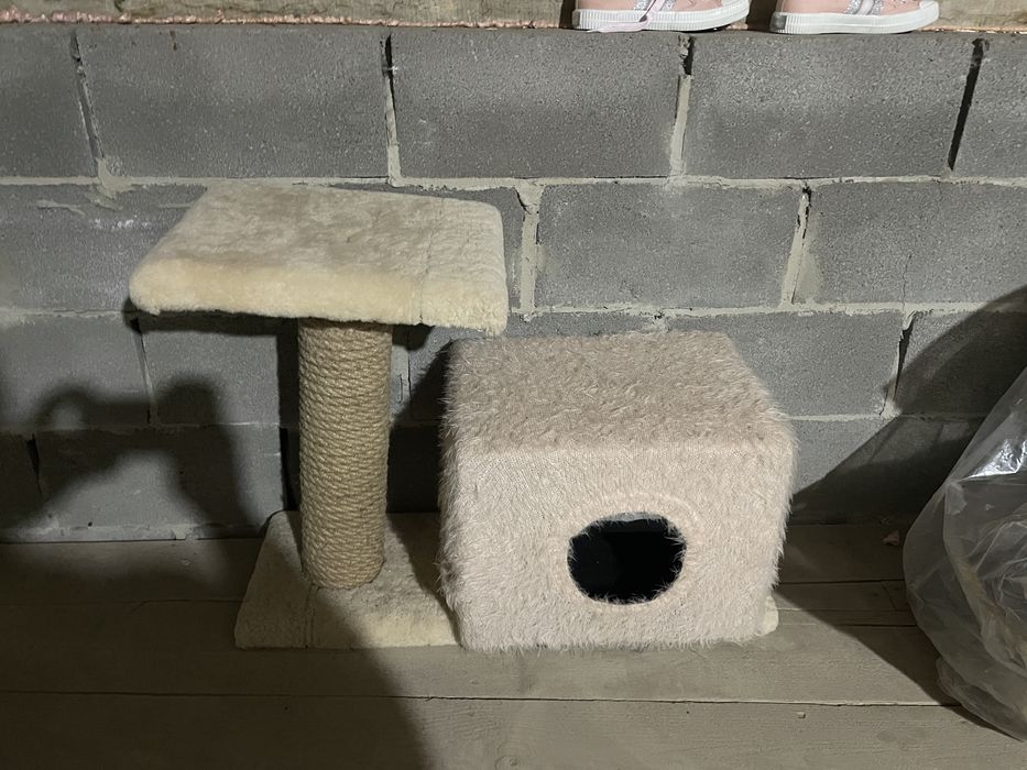Домік ,дім для кота,царапка..