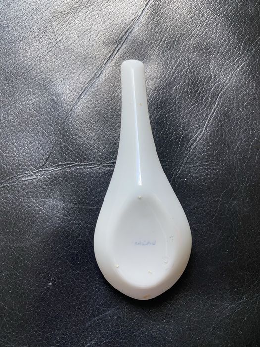 Colheres orientais decorativas em porcelana