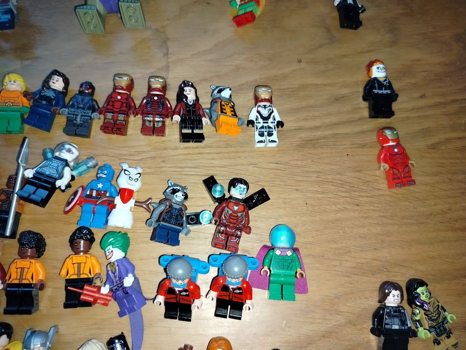 Lego superheroes / marvel / dc / batman  spiderman  avengers  figurki