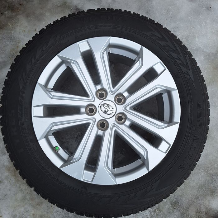 Toyota Rav4 koła 18" zima