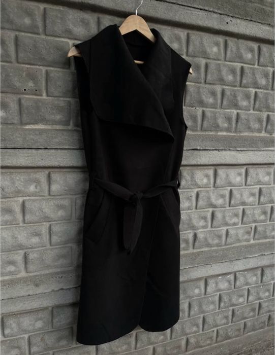 жилетка безрукавка Zara