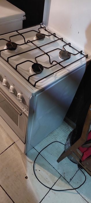 Газовая плита дуже гарна красива, продаётся