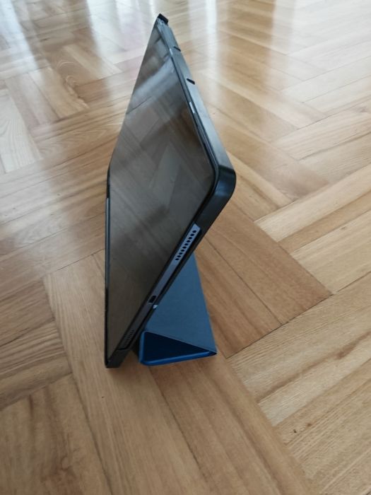 Lenovo Tab P12 8/128 plus klawiatura Lenovo plus etui