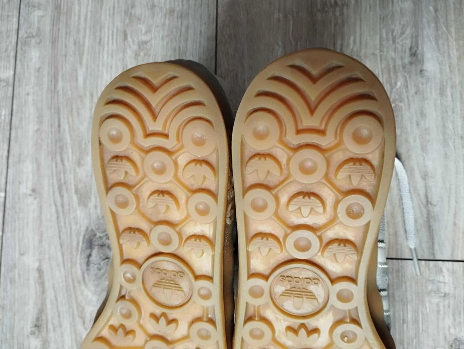 Adidas Broomfield size 42