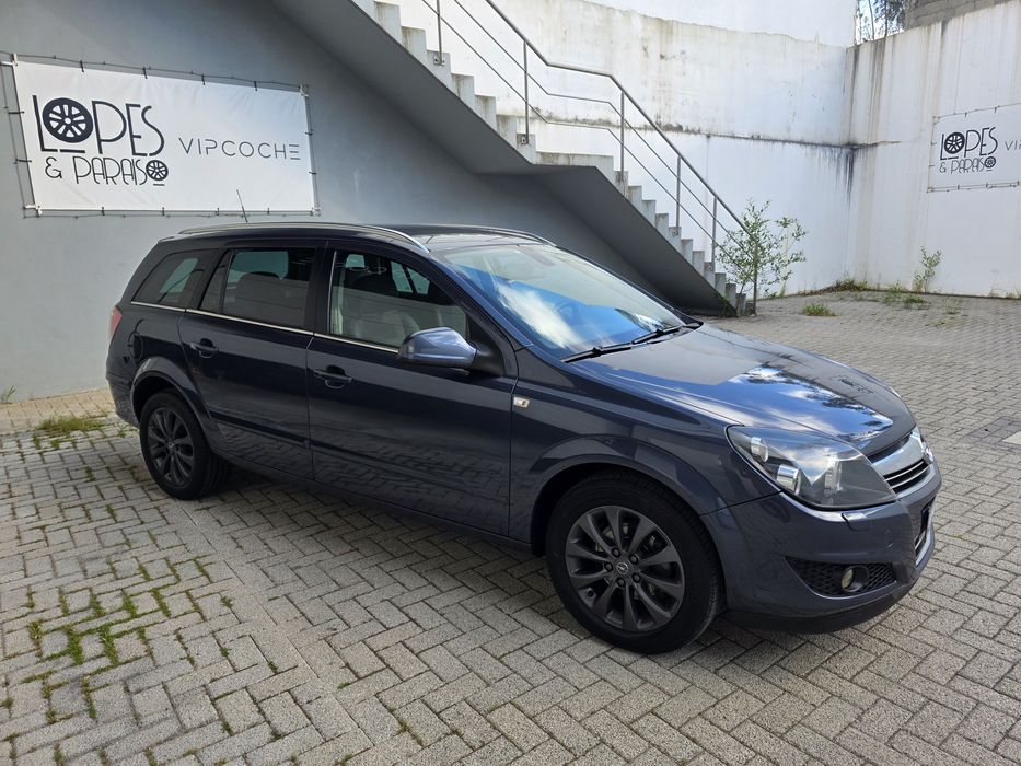 Opel Astra Caravan Cosmo Plus 1.7CDTI  - Excepcional