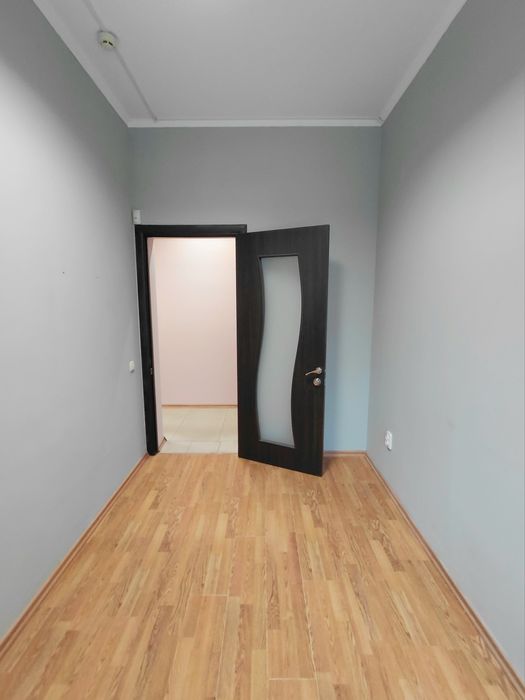 Оренда в центрі міста Суми,  1 лінія, 3 кімнати, 1 поверх.