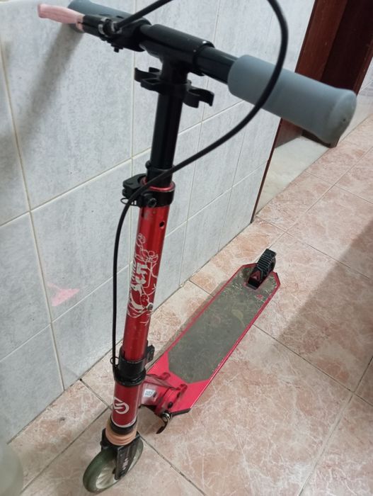 Skate e trotinete de criança