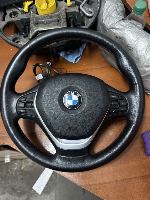 Продам кермо ( руль ) BMW F30 F32 F15 з підігрівом