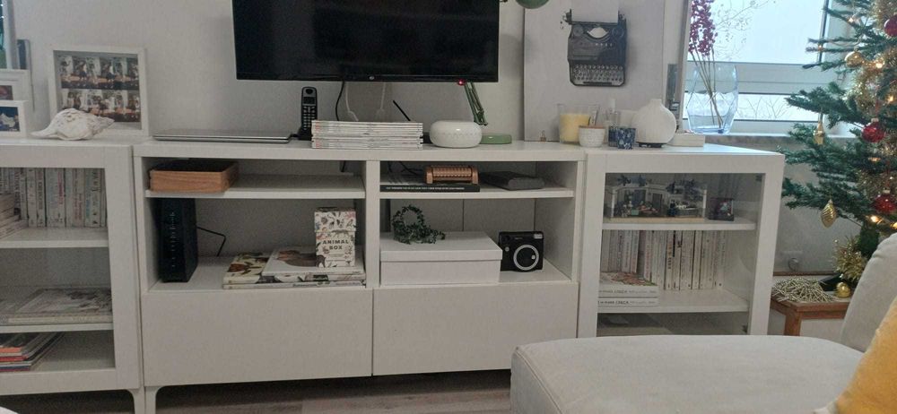 Móvel Tv Ikea BESTÅ com suporte de TV