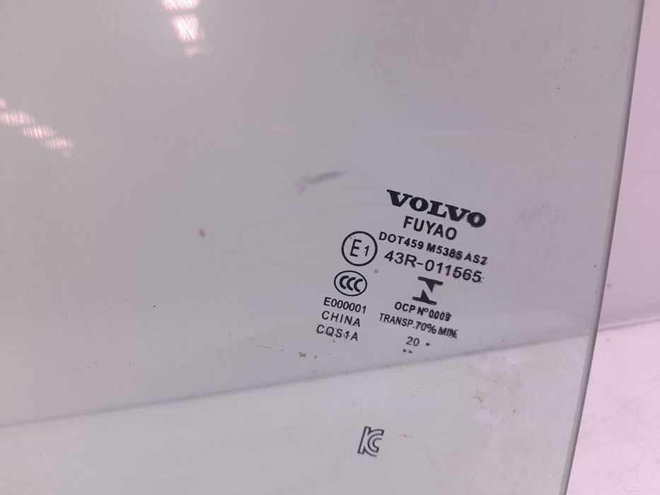 Vidro porta trás direito VOLVO V60 II Cross Country (227)