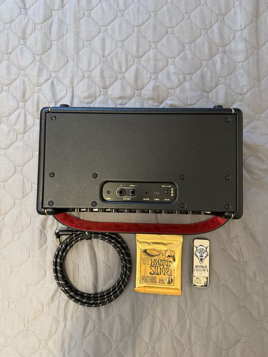 Jackson JS32 Kelly + Amplificador Spark positive grid 2