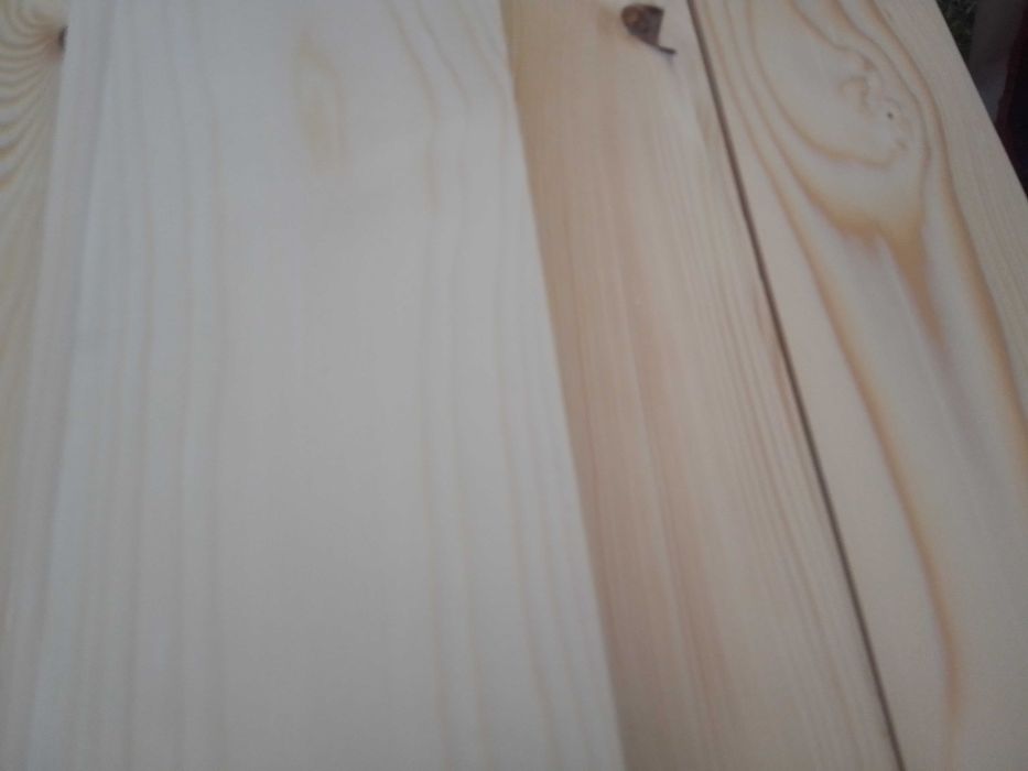 Nowa sztacheta świerkowa, heblowana