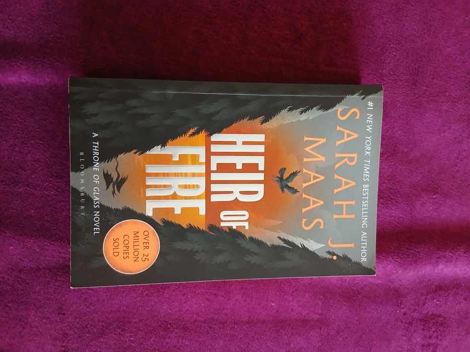 Heir of fire by Sarah J. Maas