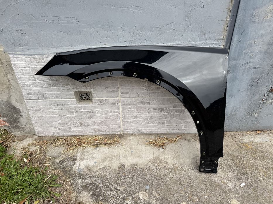 Крило передне ліве ауді Q-5 оригінал