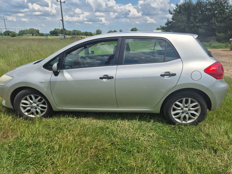 Samochód Toyota Auris