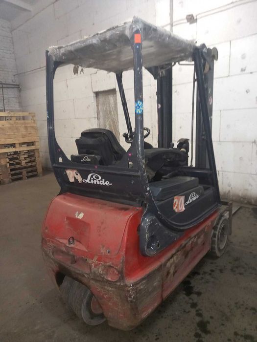 Продам навантажувач LINDE E16C-02