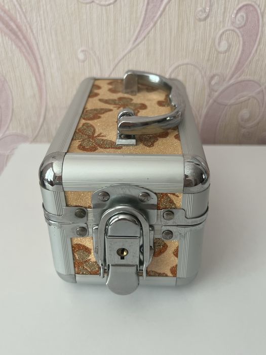 Органайзер для прикрас