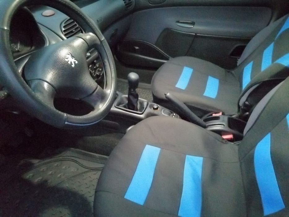 Carro Peugeot 1.1  ,206