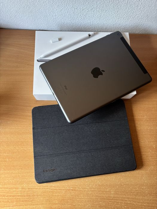 iPad 9 (Ecrã 10'') 64GB Wi-Fi + 4G LTE Space Gray + Apple Pencil + Capa Spigen