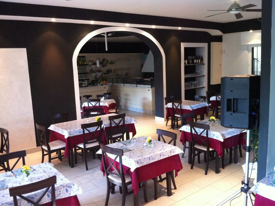 Продається в Італії ресторан/готель за деталями дзвоніть все пояснимо