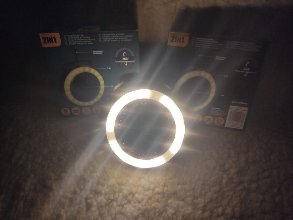 Wentylator i  lampka  kempingowa 2 w 1