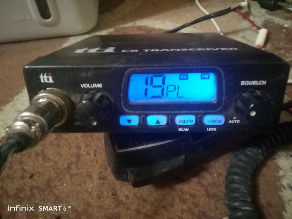 Radiostacja CB TTI TCB 550 + mikrofon TTI