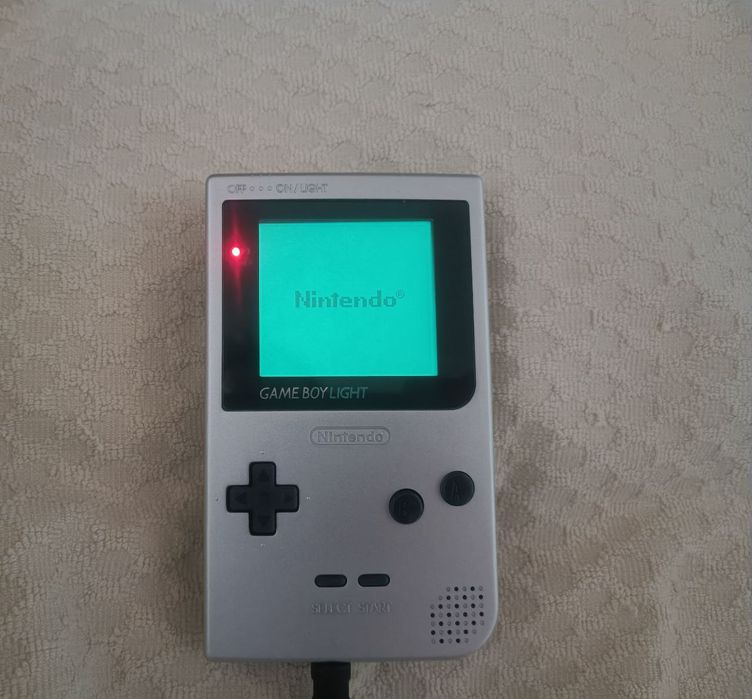Nintendo Game boy Light