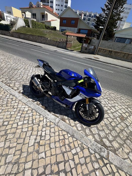 Yamaha r1 de 2018 com 9milkm reais