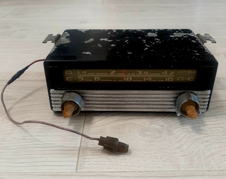 Ретро радіоприймач АТ 64 СССР