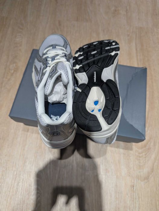 New Balance 740 (U740GC2) – szaro-białe sneakersy unisex